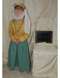 Cour Fille E135