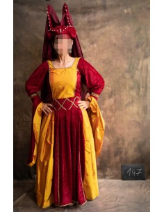 Cour Femme F147
